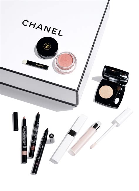 chanel eyeshadow review|Chanel makeup reviews best foundation.